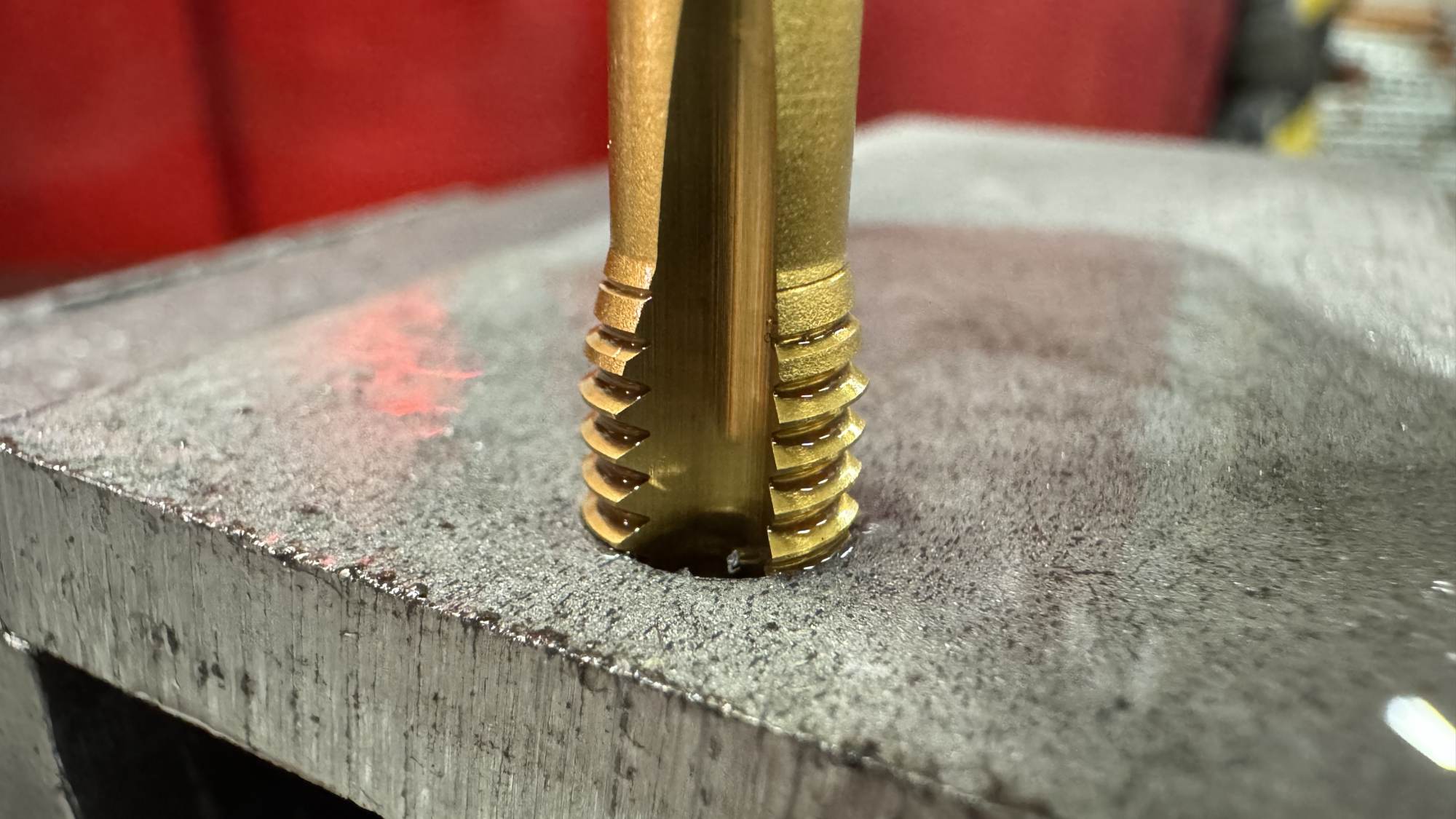 zavitovani fluokov web Fluokov – zakázková kovovýroba a laserové pálení | Teplice